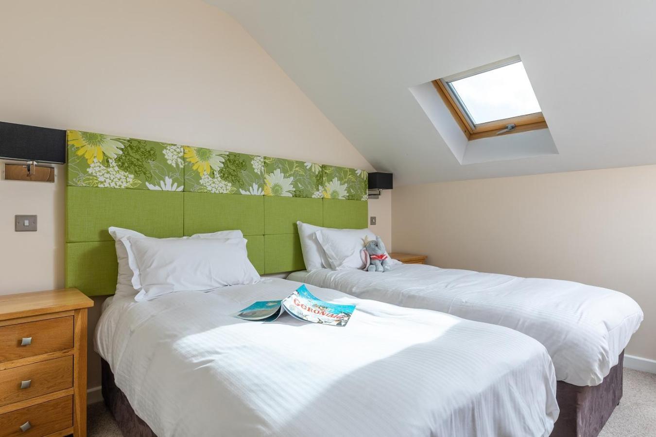 Retallack Resort & Spa Padstow Zimmer foto A bedroom at the hotel