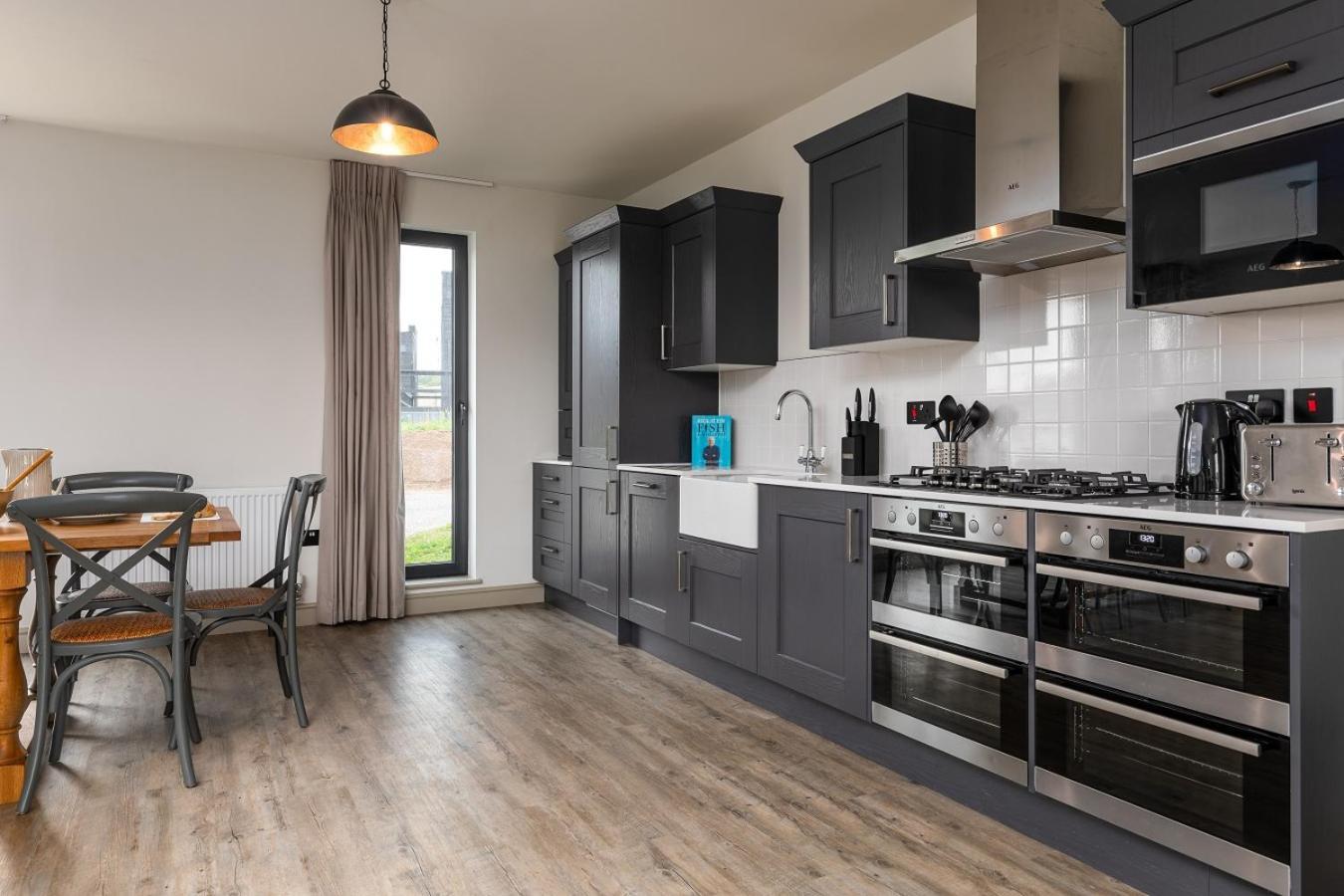 Retallack Resort & Spa Padstow Zimmer foto A kitchen at the University of Lincoln
